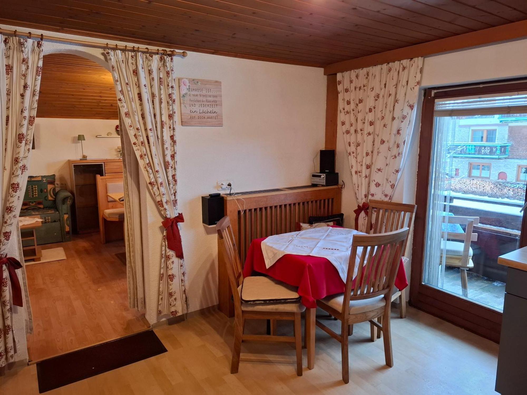 Ferienwohnung Zum Urfall -- Sommerbergbahnen Inklusive !!! Tannheim Exterior photo